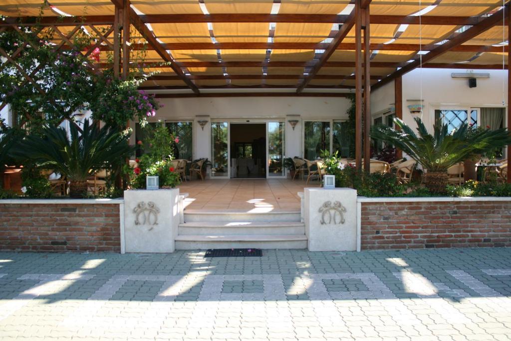 Hotel Mandetta Paestum Exteriör bild