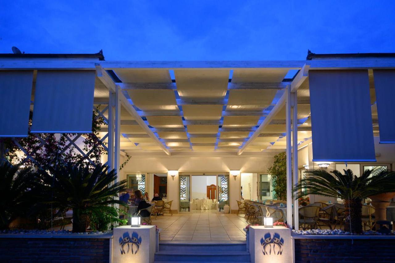 Hotel Mandetta Paestum Exteriör bild