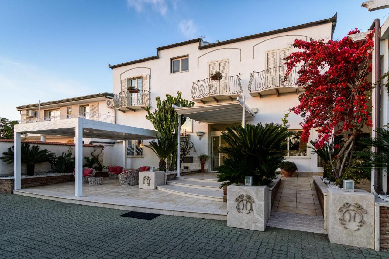 Hotel Mandetta Paestum Exteriör bild